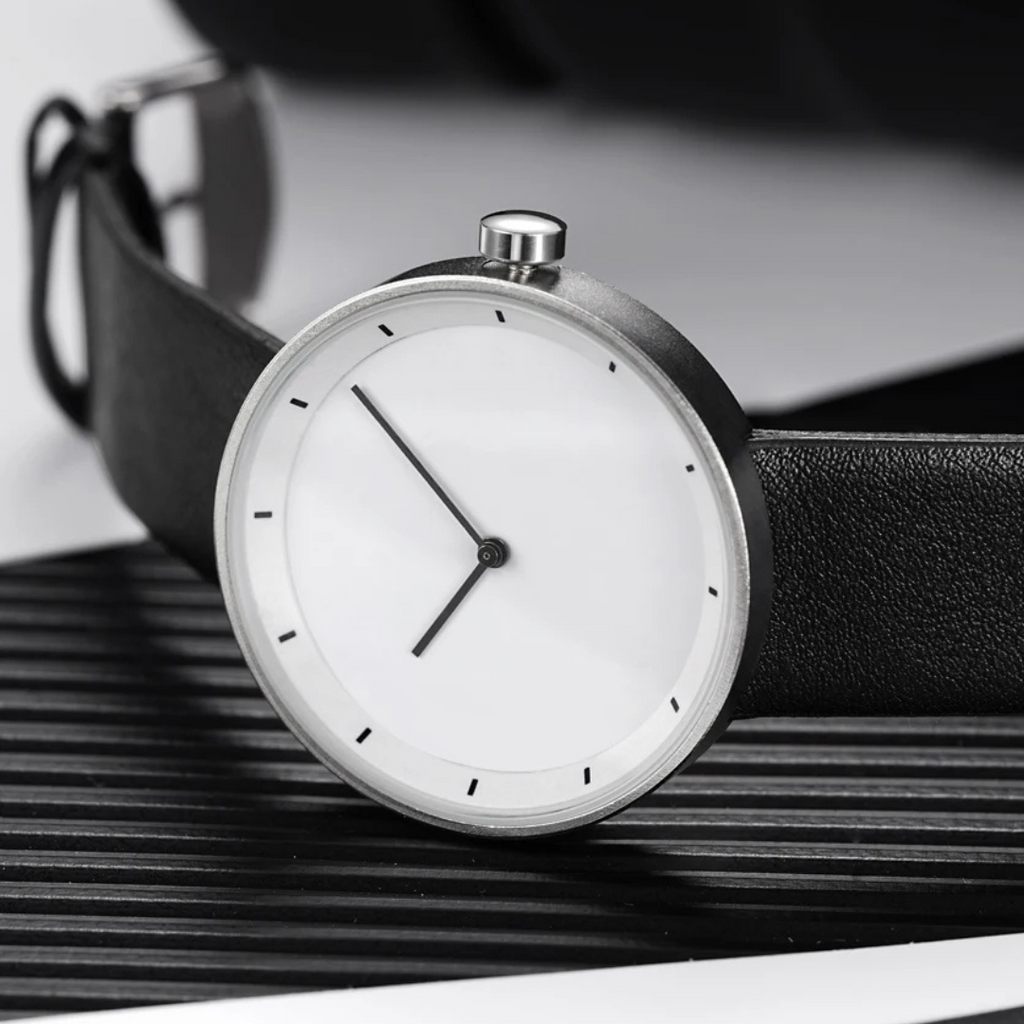 Men's Classic Minimalist Watch with Leather Strap