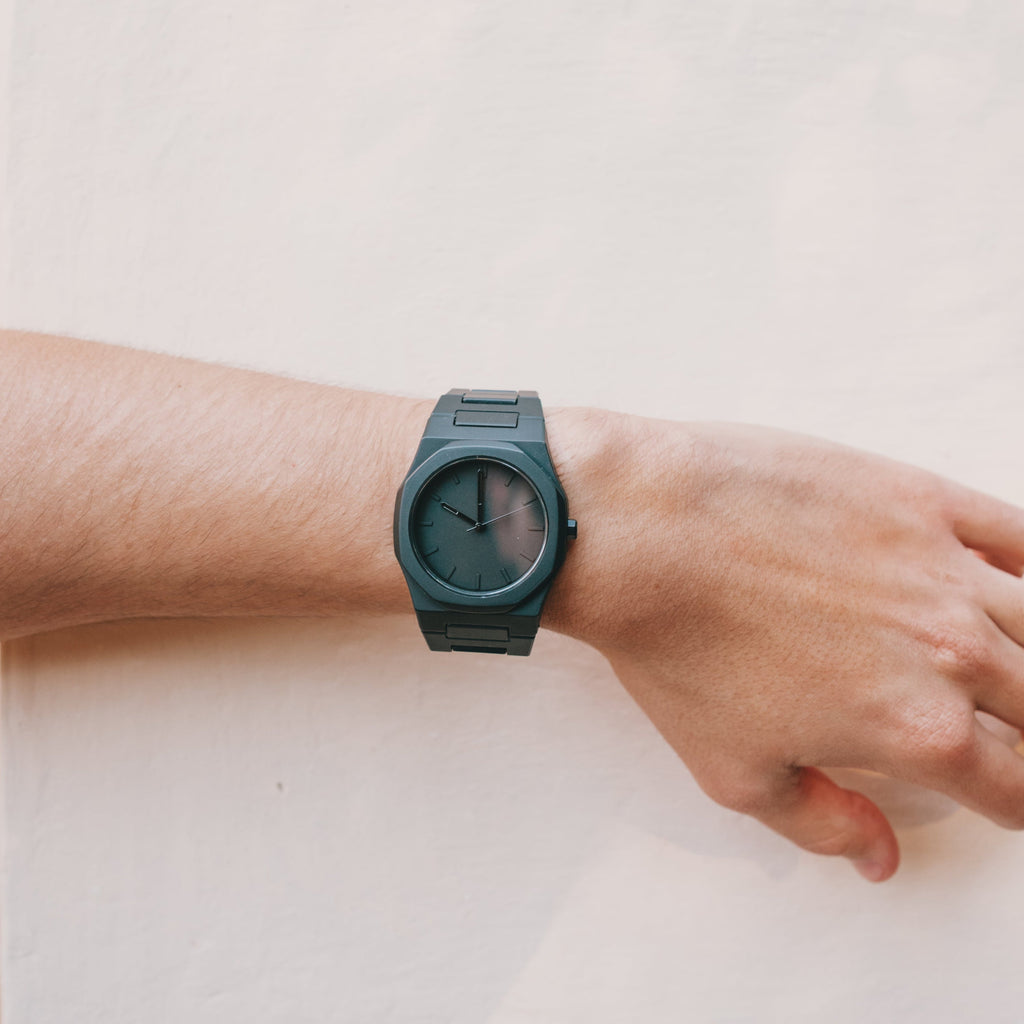 Buy the Black Watch & Get a Complimentary Second Watch